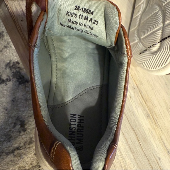 Johnston & Murphy Toddler Little Boys’ Leather Sneaker- sz 11 & 12 - NIB - Picture 8 of 10